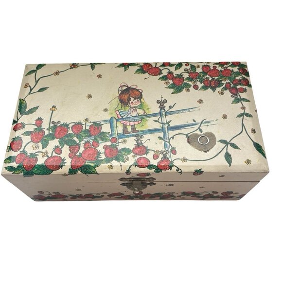 VTG Rare Strawberry Girl Musical Jewelry Box Wooden Keepsake Storage Box Works! - Picture 1 of 12